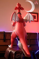 Drakaina 125 cm Dolls Castle Silikon Roter Drache Fantasy Sex Doll Mit zwei Flügeln und integriertem Schwanz
